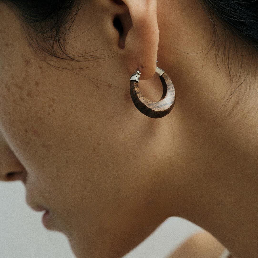 S925 Silver & Sandalwood Wood Dome Earrings - Elegant & Unique